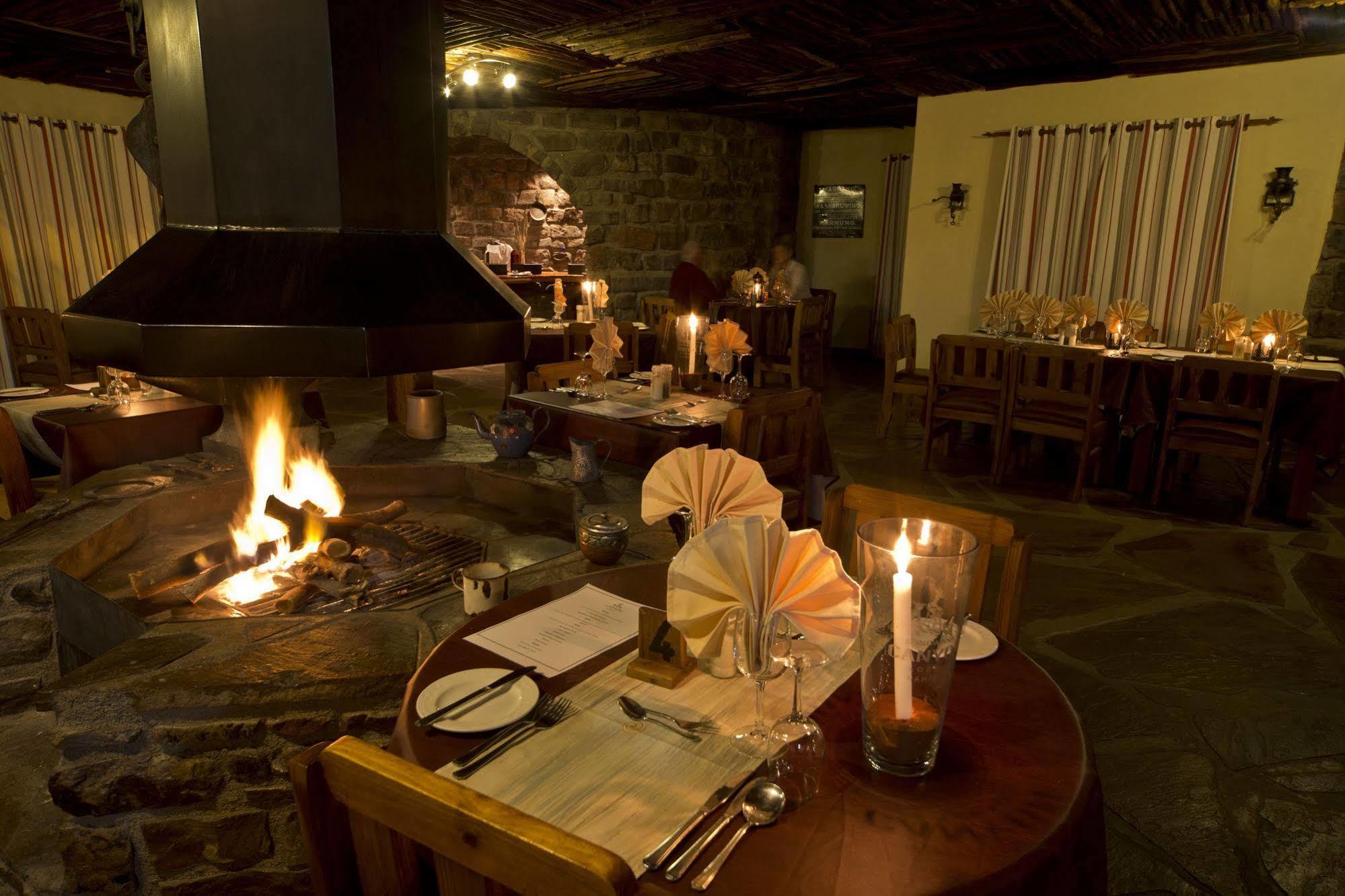 Kanebis Gondwana Canyon Lodge מראה חיצוני תמונה